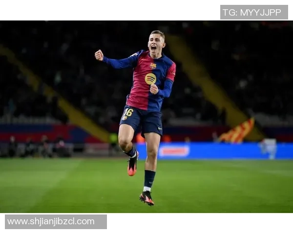 速度超群的足球后卫球星解析 快速反击与防守转换的关键人物